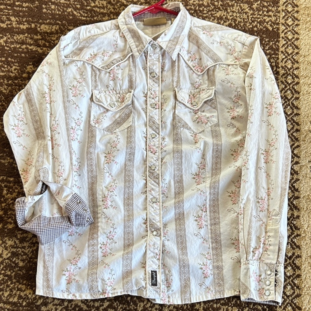 Wrangler White Floral Men's Button Down Shirt